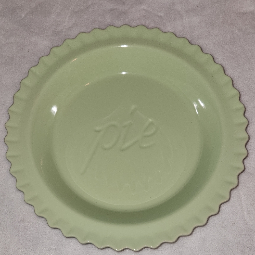 Chantal 9.5 Inch Green Pie Pan